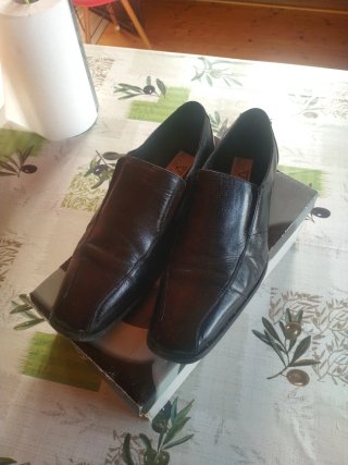 Zapatos de vestir BLUE BOX Talla 43