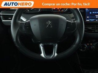 Peugeot 2008 1.2 PureTech Signature