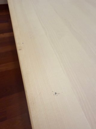 Mesa de comedor de madera