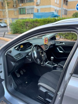 Peugeot 308 2016