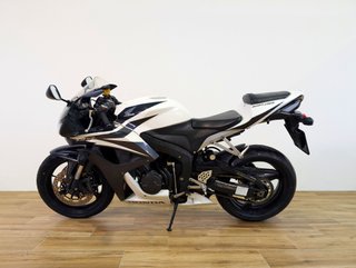 HONDA CBR 600 RR   (2007-2008) 2007