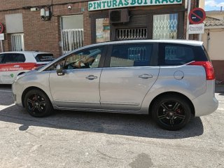 Peugeot 5008 2014