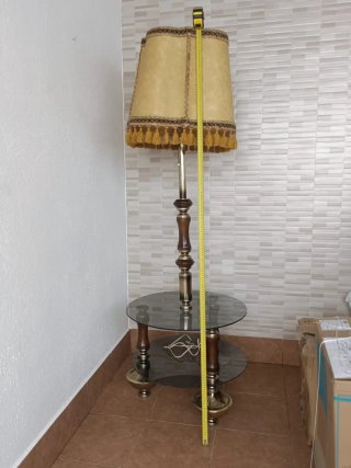 Lámpara de pie antigua madera y metal