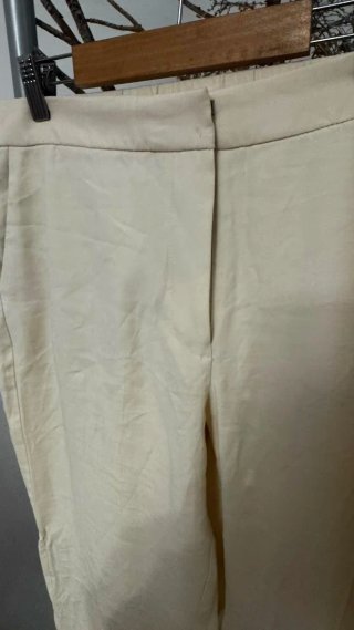 Pantalón recto champagne/beige claro