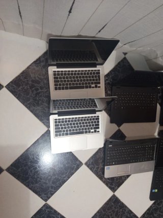 Lotto 7 computer portatili (nero/argento)