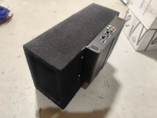 Subwoofer con amplificador