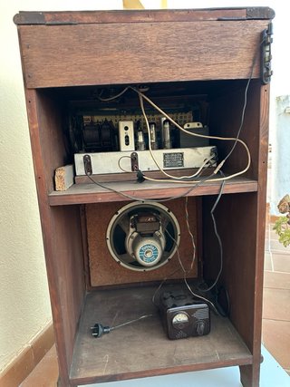 Radio Tocadiscos Antigua Madera