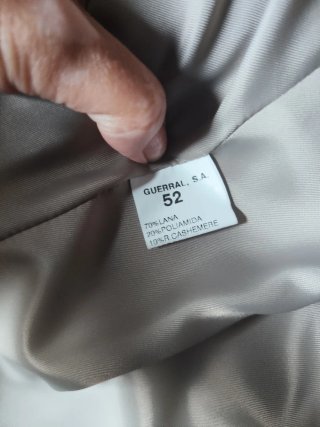 Abrigo señora beige con cuello de pelo