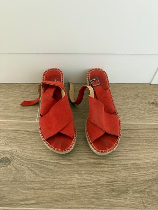 Sandalias cuña tiras cruzadas naranjas