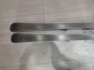 Esquís Atomic Redster 140