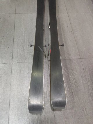Esquís Atomic Redster 140