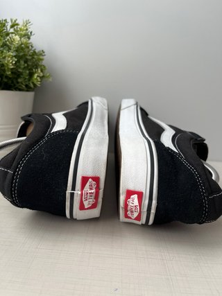 Zapatillas Vans Negras y Blancas Talla 45