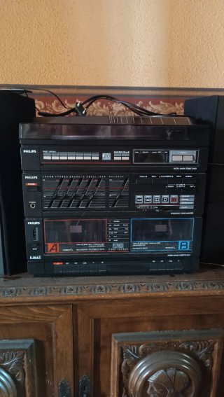 Cadena HiFi Philips F1667 Tocadiscos