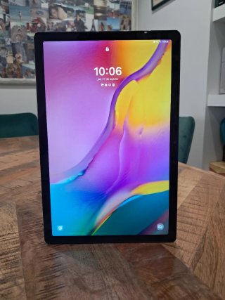 Samsung Galaxy Tab A8 64GB 10.5 Plata con caja