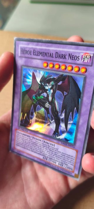 Héroe Elemental Dark Neos 1ª Edición DP03 MISPRINT