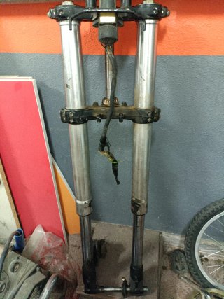Horquilla Aprilia Tuareg 125