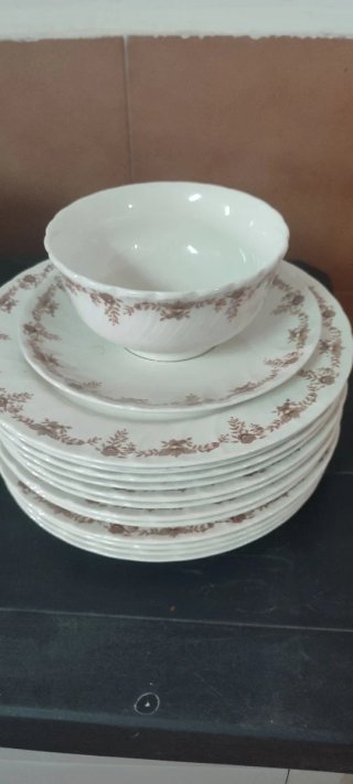 Vajilla Pontesa Royal China 56 piezas