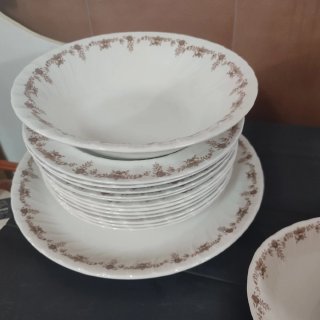 Vajilla Pontesa Royal China 56 piezas