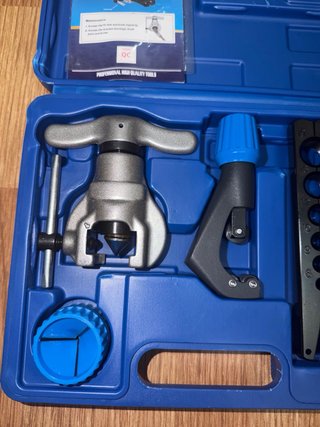 Kit Abocardador Tubos Aire Acondicionado.