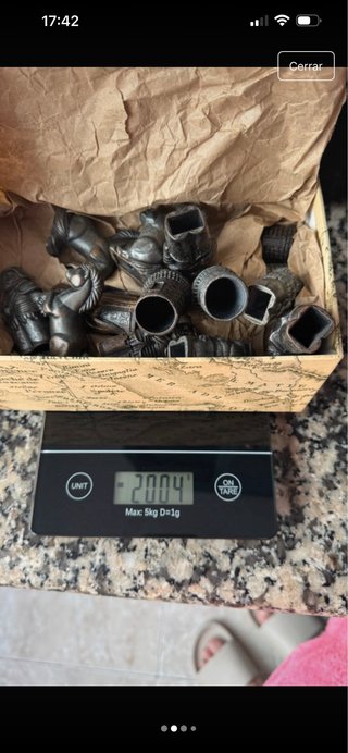 Antiguo juego ajedrez metal - 32 figuras