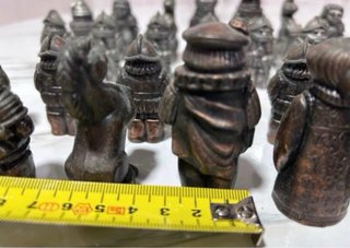 Antiguo juego ajedrez metal - 32 figuras