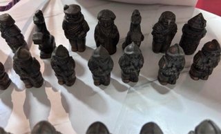 Antiguo juego ajedrez metal - 32 figuras