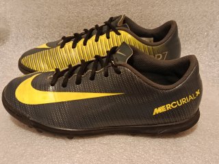 π Botas de fútbol Nike MercurialX CR7 π
