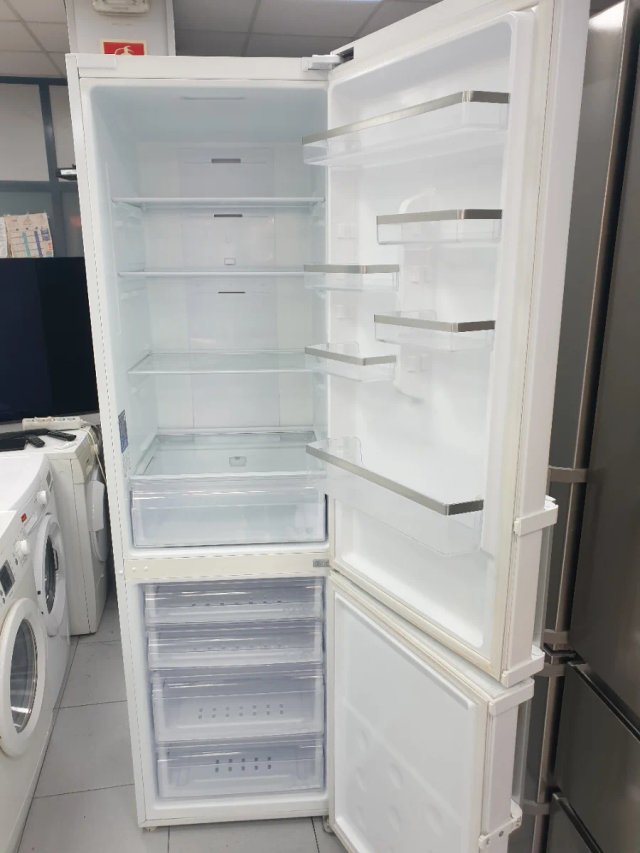 Nevera Samsung 2m x 60cm con garantía