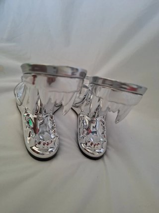 Sandalias tacón plateadas diseño dientes