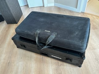 Pioneer XDJ-XZ con flightcase, maleta y decksaver