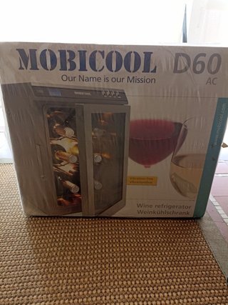 Vinoteca Mobicool termoeléctrica