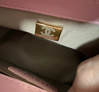 Borsa Chanel rosa in pelle scamosciata dorata
