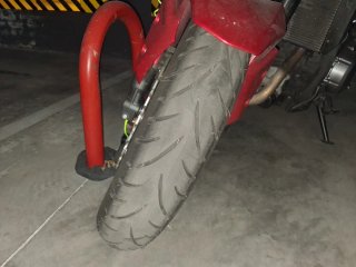 Kawasaki Z900 Naked Roja y Negra