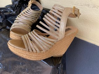 Sandalias Guess Mujer Tacon Cuña