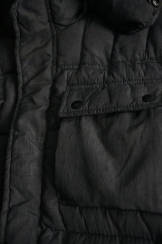 Abrigo acolchado H&M con capucha
