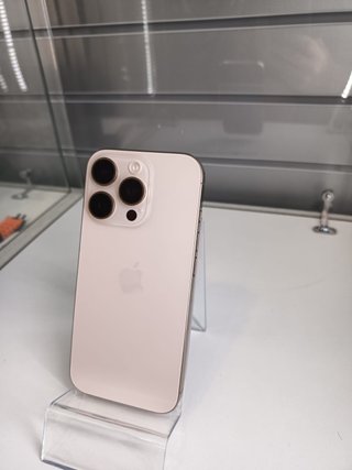 iPhone 16 Pro DORADO
