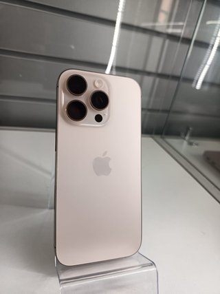 iPhone 16 Pro DORADO