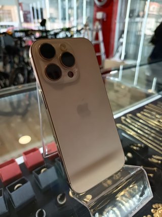 iPhone 16 Pro DORADO