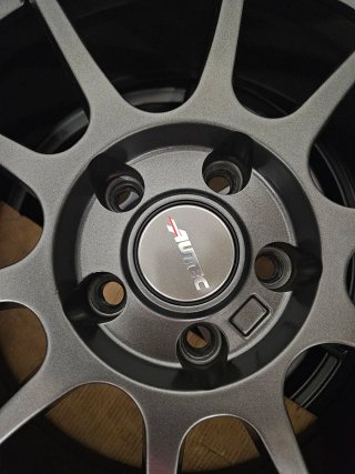 Llantas Autec Wizard 18 ET45 + Nankang AR1 225/40