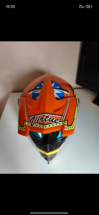 Casco infantil Virtue