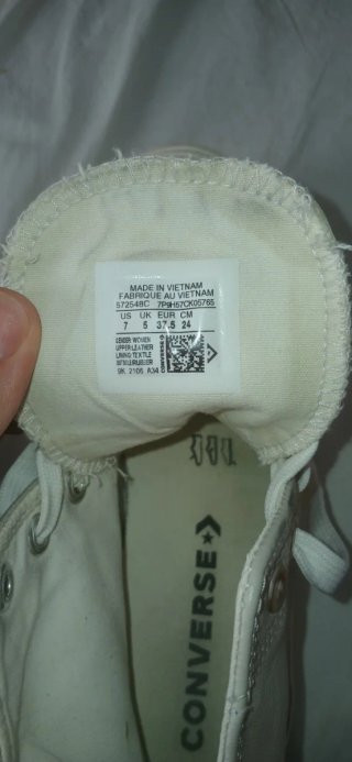 Zapatillas altas beige y blancas