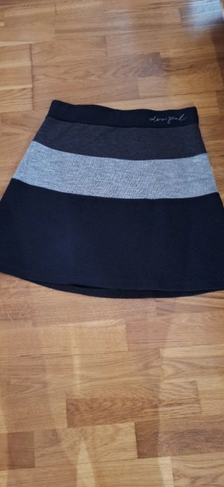Falda Desigual Negra y Gris