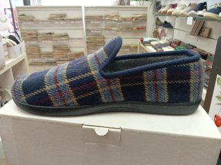 Zapatillas de estar por casa a cuadros T44