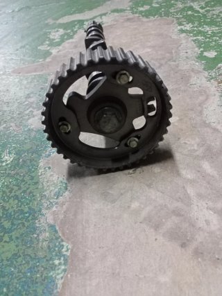 Árbol de levas Dacia 1.5 dci con polea
