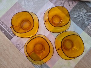 Juego Tazas y Platos Vintage Cristal Ámbar