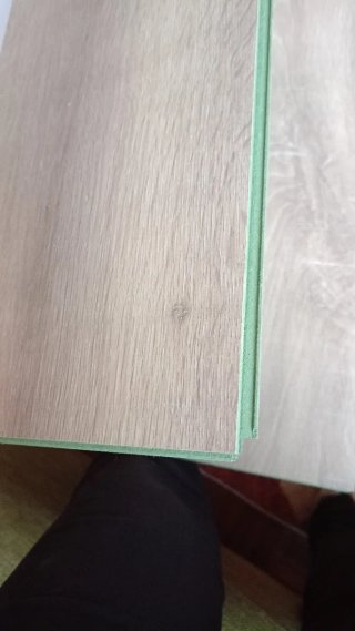 Lote Suelo Laminado AC5 8mm. 10€ metro cuadrado