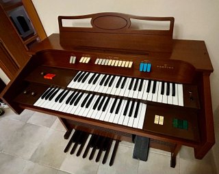 Órgano Farfisa Vintage