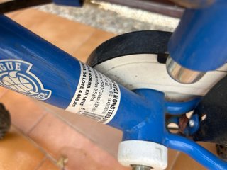 Bicicleta infantil azul Monsters Inc.