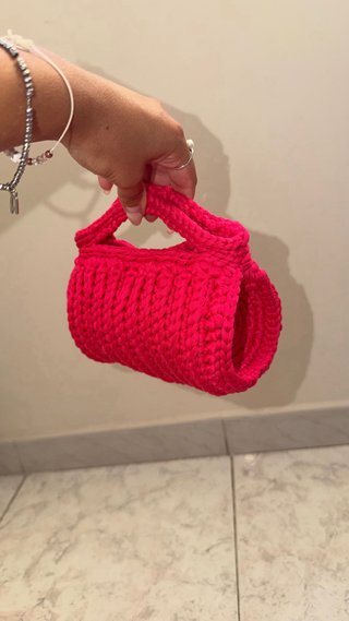 Bauletto crochet fucsia