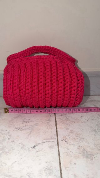 Bauletto crochet fucsia